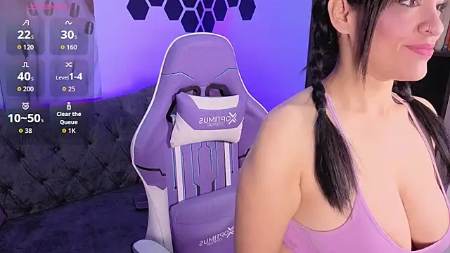 Angelina  Smith online show from 11/07/25, 08:20