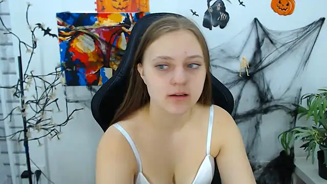 ArinaBelle online show from 10/25/25, 12:23