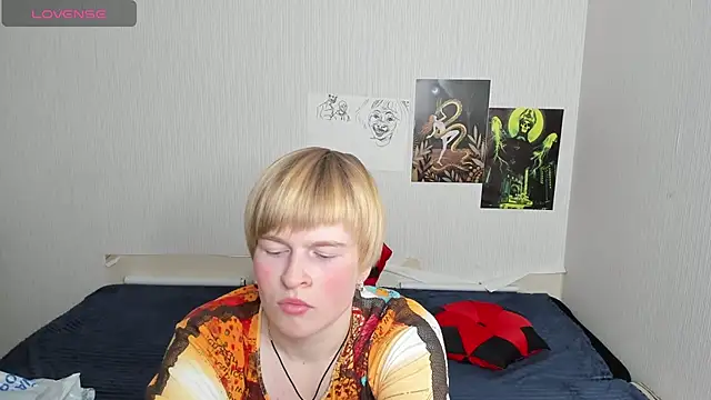 Cattie w  online show from 11/20/25, 01:17