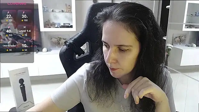 Irwi Tomboy online show from 11/06/25, 12:06