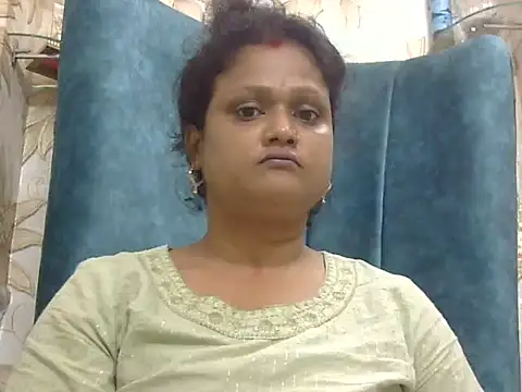 aarohee9 online show from 11/09/25, 09:29