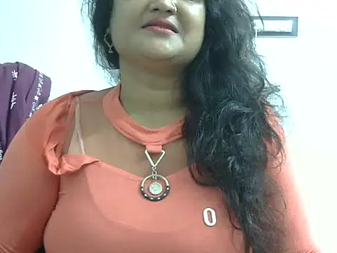 aarohee9 online show from 11/10/25, 12:37