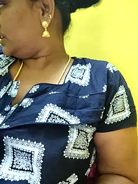 navyasree143 online show from 10/10/25, 09:36