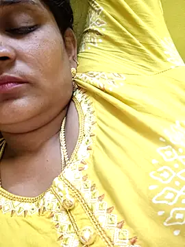 navyasree143 online show from 10/26/25, 03:18