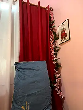 pinayscarlet online show from 11/17/25, 07:36