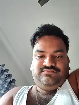 desiyouth94 online show from 11/11/25, 04:23