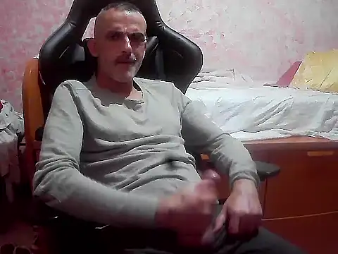 Snapshot of uaintmybabbydaddy chatting on 10/30/25, 05:02 uaintmybabbydaddy online show from 10/30/25, 05:02