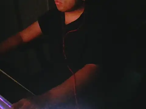 Snapshot of sebas_sexo_goloso chatting on 10/12/25, 04:28 sebas sexo goloso online show from 10/12/25, 04:28