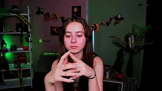 rebecca smile online show from 11/04/25, 06:45