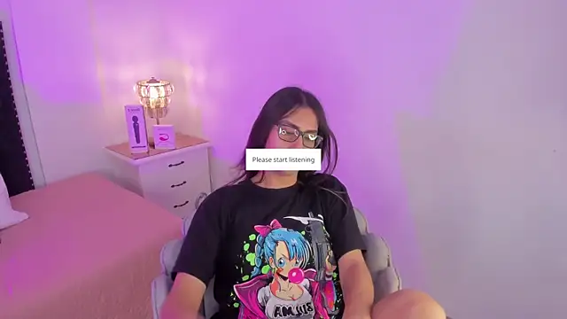 Snapshot of cherrylady_02 chatting on 11/12/25, 11:54 cherrylady 02 online show from 11/12/25, 11:54