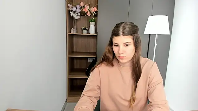 ShawneeZissler online show from 09/26/25, 07:56