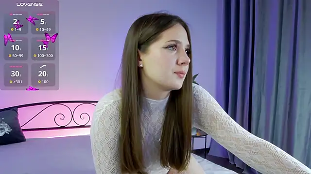 Snapshot of KariDollar chatting on 11/13/25, 06:56 KariDollar online show from 11/13/25, 06:56