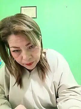 VANESSA  01 online show from 10/18/25, 11:44