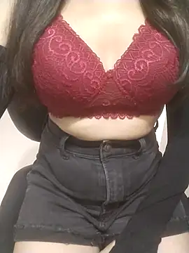 Snapshot of Rosie_Star chatting on 10/16/25, 03:57 Rosie Star online show from 10/16/25, 03:57