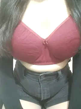 Snapshot of Rosie_Star chatting on 10/24/25, 03:08 Rosie Star online show from 10/24/25, 03:08