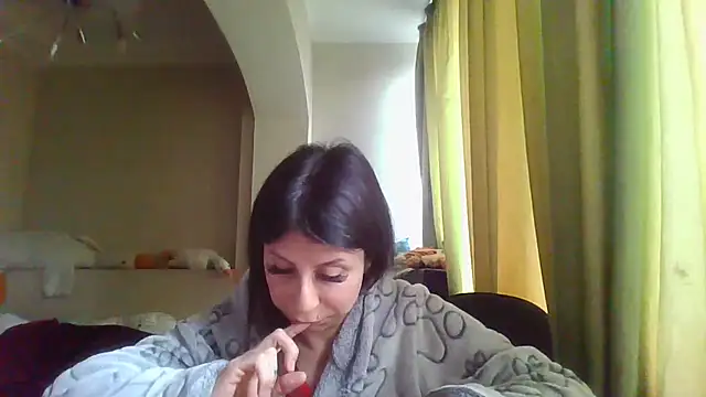 Snapshot of QueenMomyS chatting on 11/24/25, 09:42 QueenMomyS online show from 11/24/25, 09:42