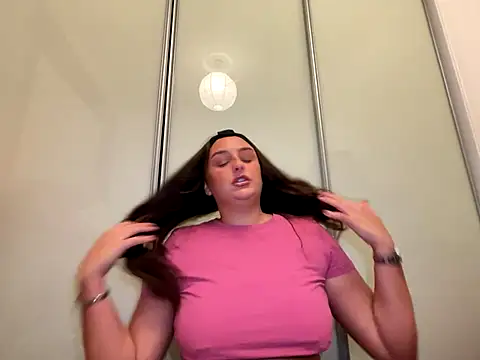 Snapshot of Playfulvixen25 chatting on 10/01/25, 11:33 Playfulvixen25 online show from 10/01/25, 11:33