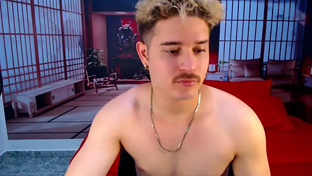 AlexPiersss online show from 10/08/25, 07:22