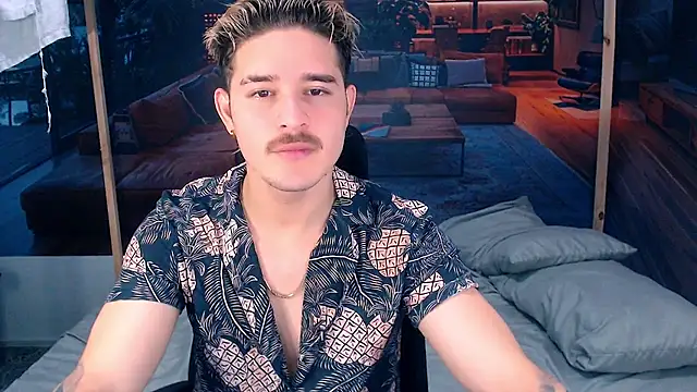 AlexPiersss online show from 10/14/25, 07:14