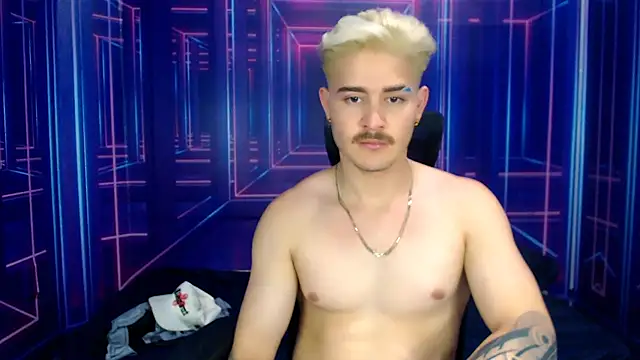 AlexPiersss online show from 10/18/25, 07:14