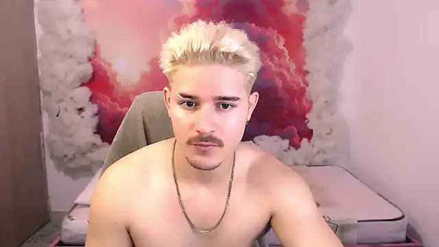 AlexPiersss online show from 10/22/25, 07:13