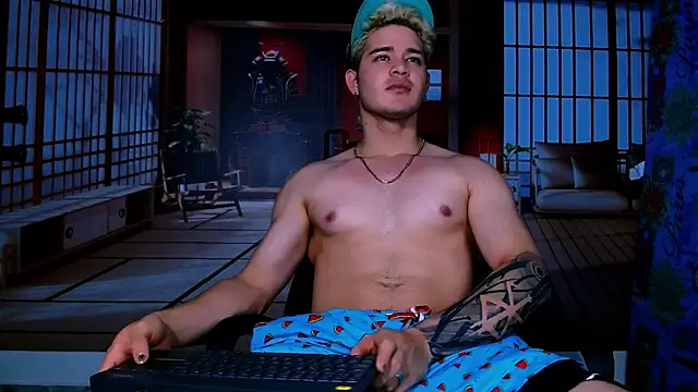 AlexPiersss online show from 11/12/25, 07:13