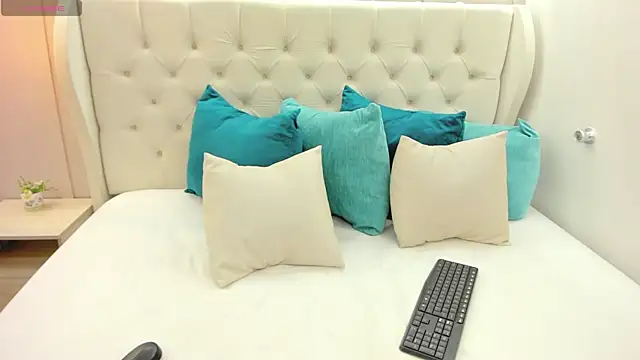 Snapshot of ivy_aoki chatting on 10/03/25, 05:21 ivy aoki online show from 10/03/25, 05:21