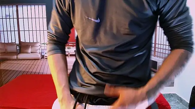 RomeoMillerr online show from 11/05/25, 07:36