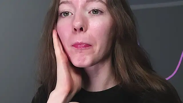 Snapshot of Why_me_stella chatting on 10/14/25, 11:49 Why me stella online show from 10/14/25, 11:49