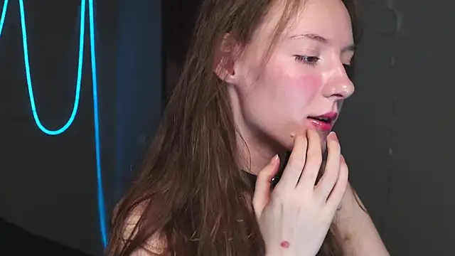 Snapshot of Why_me_stella chatting on 11/15/25, 02:20 Why me stella online show from 11/15/25, 02:20