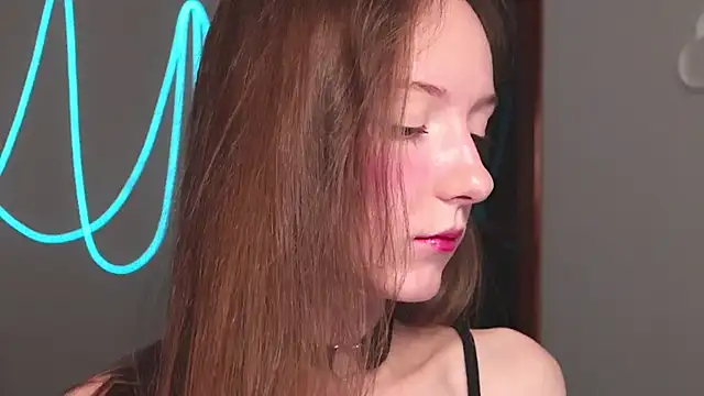 Snapshot of Why_me_stella chatting on 11/26/25, 12:33 Why me stella online show from 11/26/25, 12:33