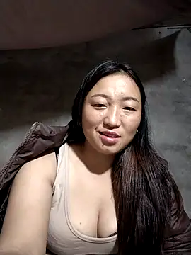 Snapshot of zhen-zo chatting on 11/01/25, 02:52 zhen-zo online show from 11/01/25, 02:52