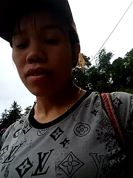 Snapshot of nhinhi-sexy chatting on 10/29/25, 09:22 nhinhi-sexy online show from 10/29/25, 09:22