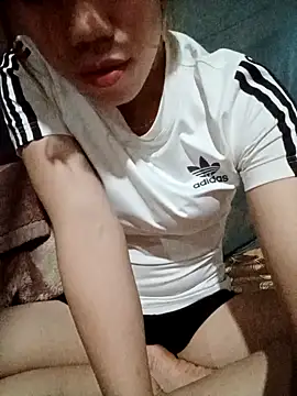 Snapshot of nhinhi-sexy chatting on 10/30/25, 12:39 nhinhi-sexy online show from 10/30/25, 12:39