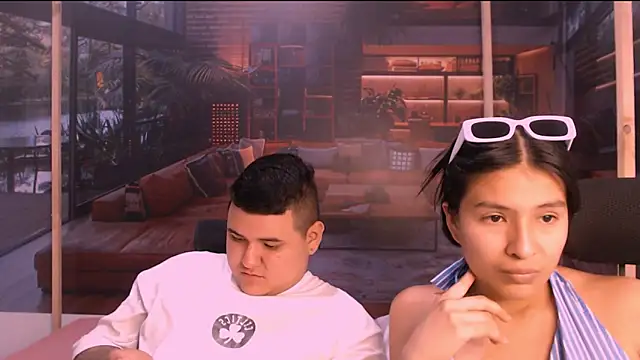 Charly and laura online show from 10/05/25, 07:12