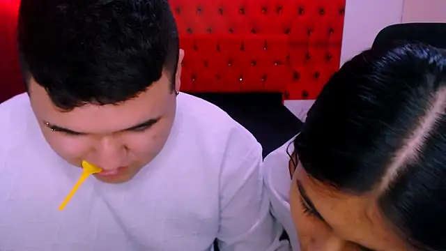 Charly and laura online show from 10/06/25, 07:11