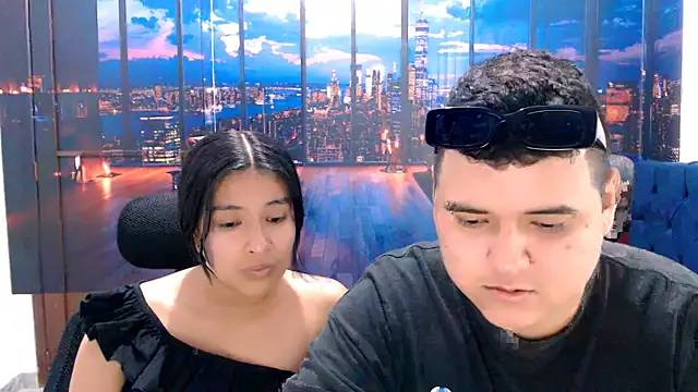 Charly and laura online show from 10/08/25, 07:22