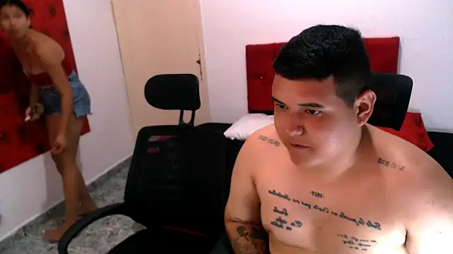 Charly and laura online show from 11/10/25, 07:13