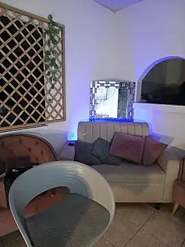 Snapshot of hot_pleaser1__ chatting on 10/09/25, 05:05 hot pleaser1 online show from 10/09/25, 05:05