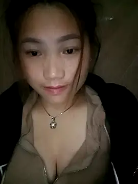 min-xinh online show from 11/14/25, 01:32