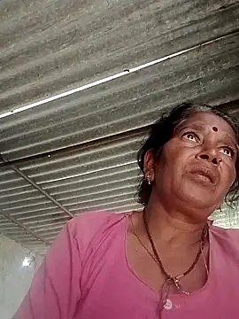 Snapshot of Rs_sonam chatting on 10/17/25, 05:10 Rs sonam online show from 10/17/25, 05:10