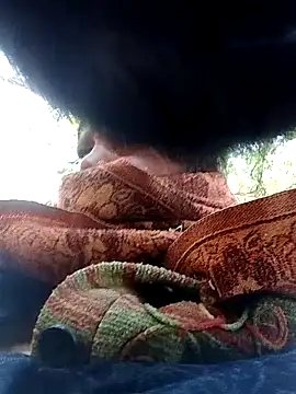 Snapshot of Rs_sonam chatting on 11/11/25, 02:00 Rs sonam online show from 11/11/25, 02:00