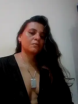 Snapshot of paulaRobles chatting on 10/02/25, 06:20 paulaRobles online show from 10/02/25, 06:20
