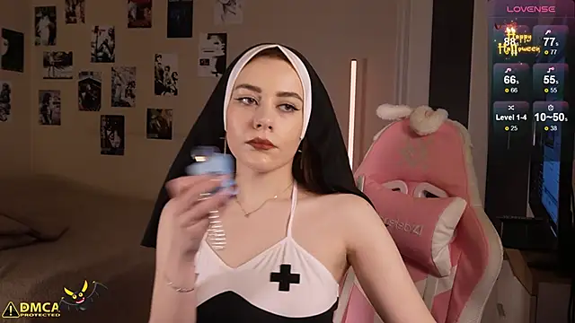 leziowl online show from 10/31/25, 06:58