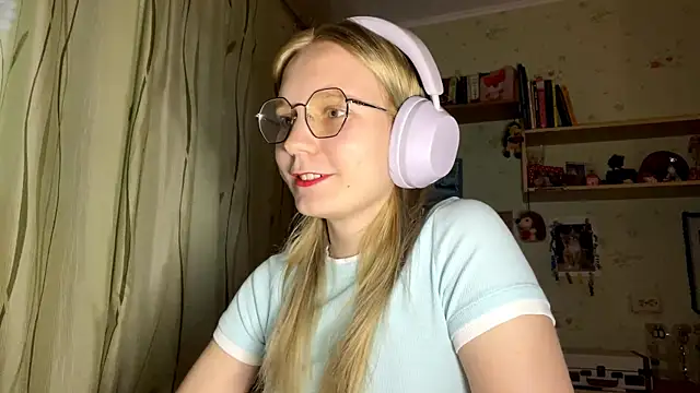 xX Looola Xx online show from 09/27/25, 02:33