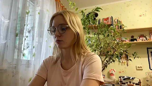 xX Looola Xx online show from 10/10/25, 11:09