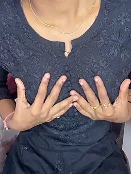 Nencycute1 online show from 10/13/25, 05:40