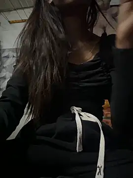 Nencycute1 online show from 10/29/25, 04:31