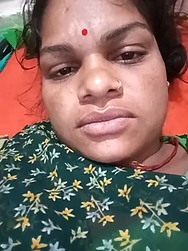 Snapshot of SHMA-77 chatting on 11/07/25, 12:10 SHMA-77 online show from 11/07/25, 12:10