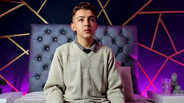 Lian Miller1  online show from 11/10/25, 12:37